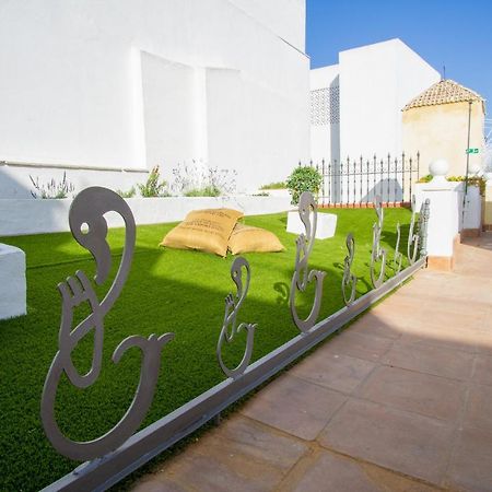 Apartamentos Sharis Jerez de la Frontera Exterior photo