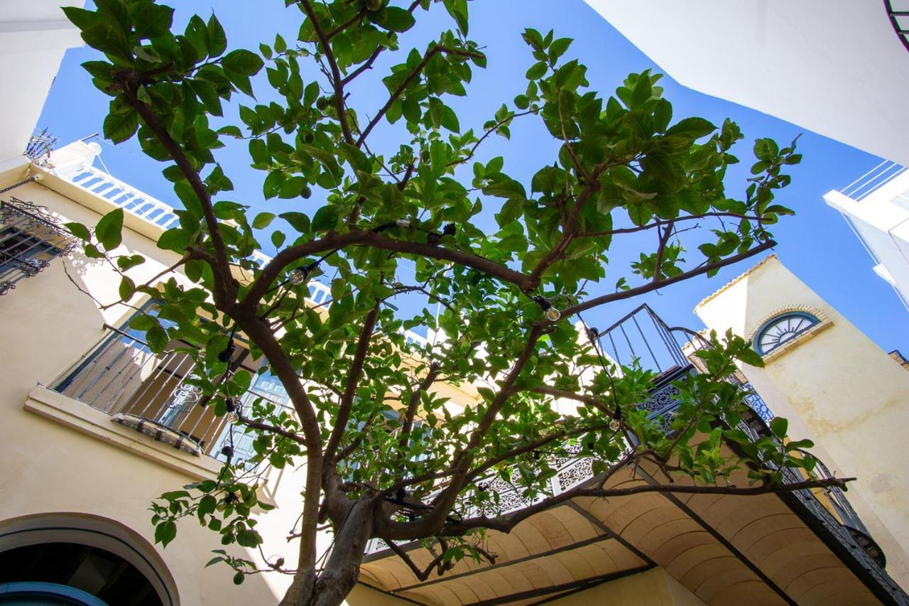 Apartamentos Sharis Jerez de la Frontera Exterior photo