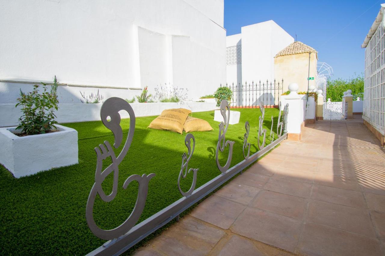 Apartamentos Sharis Jerez de la Frontera Exterior photo